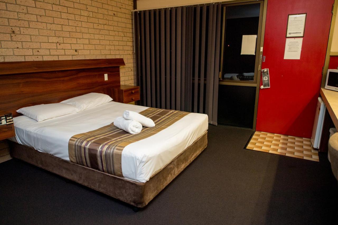 Sarina Motor Inn 외부 사진