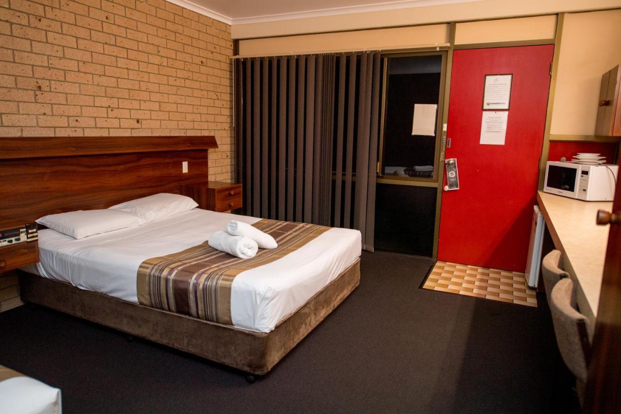 Sarina Motor Inn 외부 사진