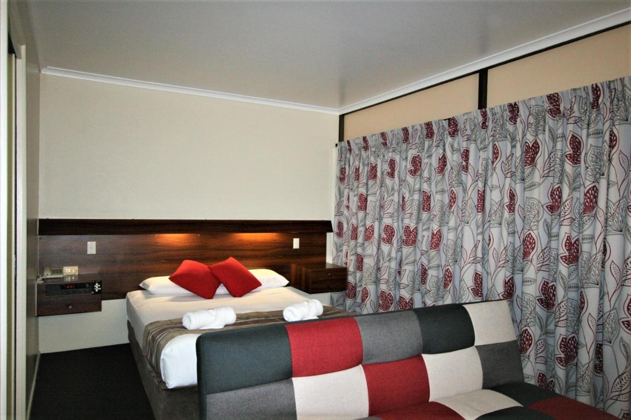 Sarina Motor Inn 외부 사진