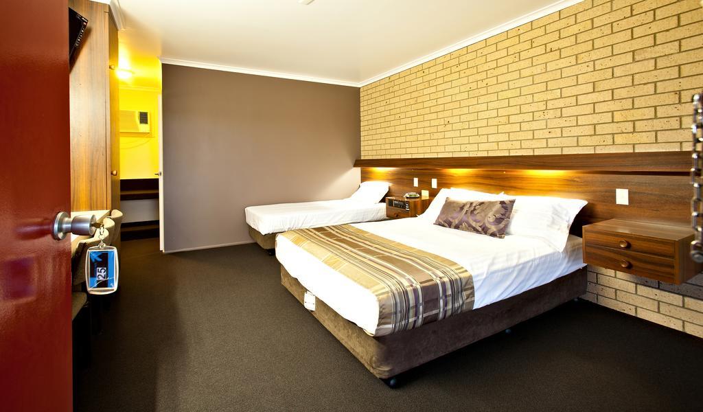 Sarina Motor Inn 외부 사진