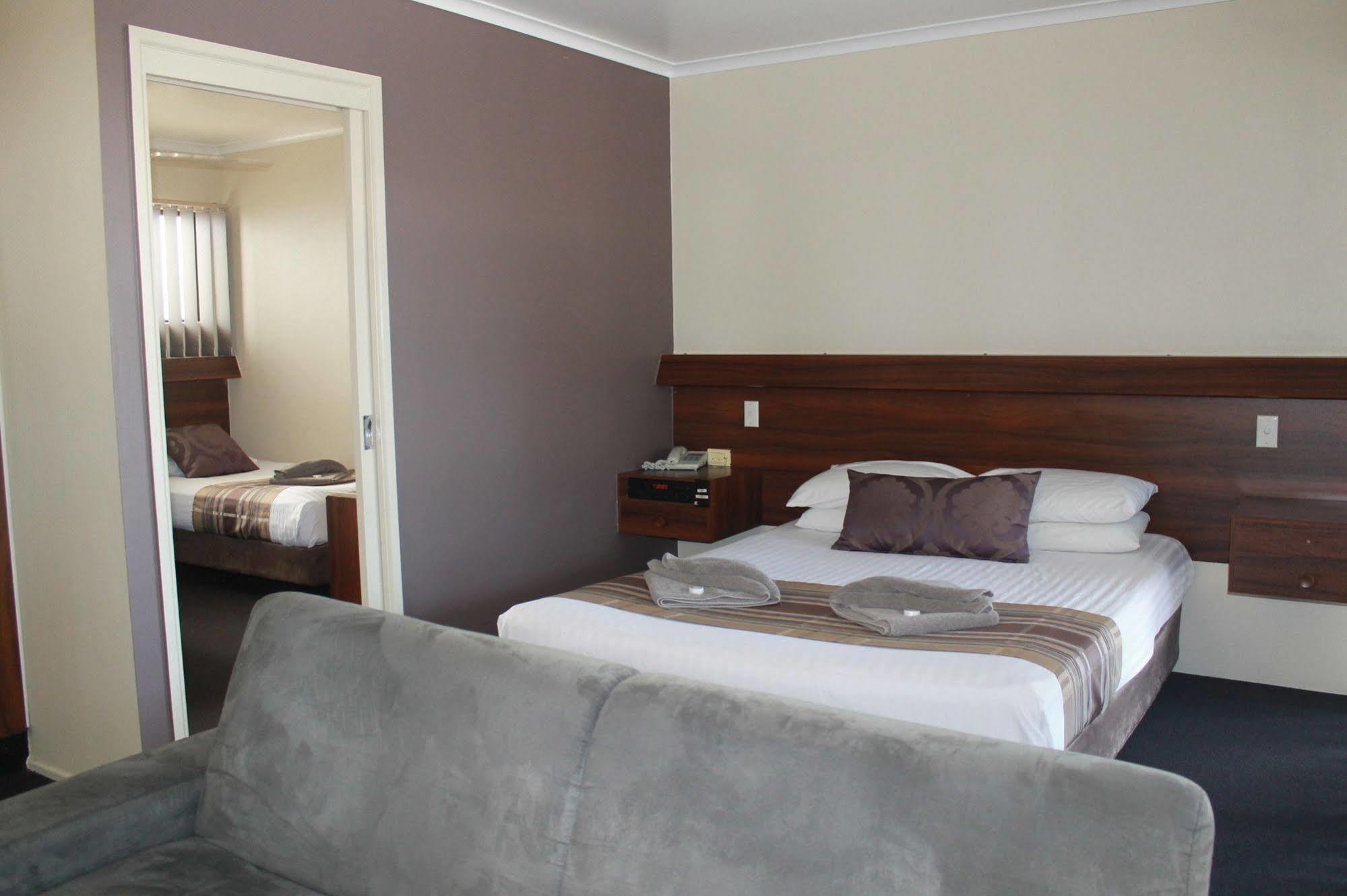 Sarina Motor Inn 외부 사진