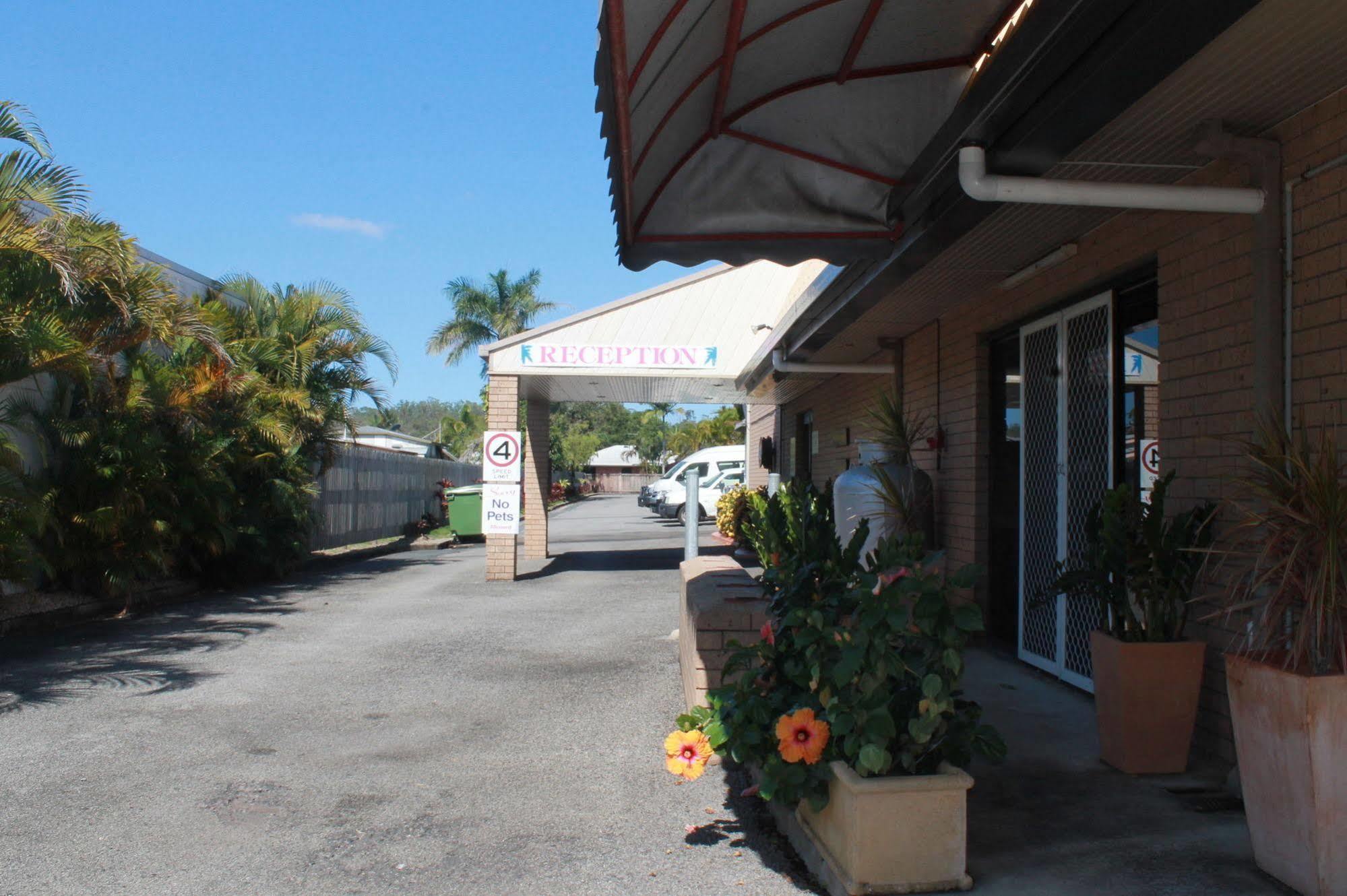 Sarina Motor Inn 외부 사진