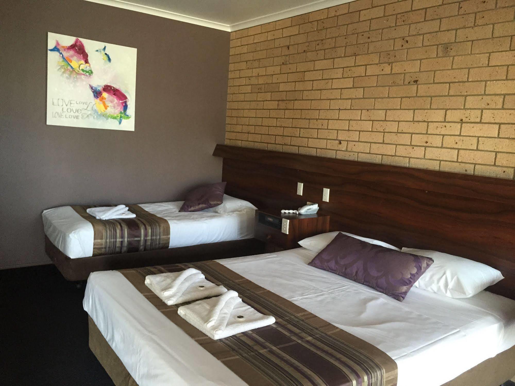 Sarina Motor Inn 외부 사진